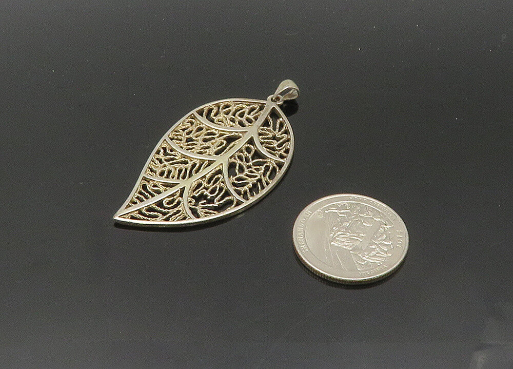 925 Sterling Silver  Vintage Shiny Floral Leaf Motif Drop Pendant  PT16461