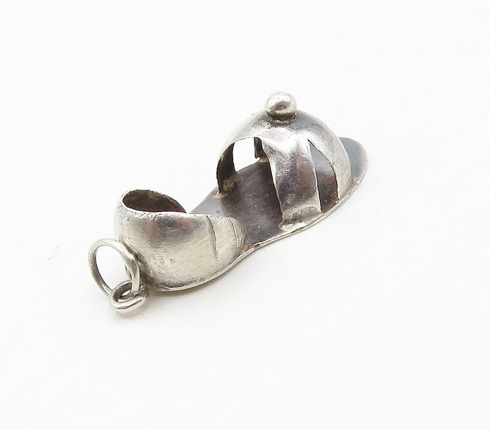 925 Sterling Silver  Vintage Petite Single Sandal Shoe Motif Pendant  PT12298