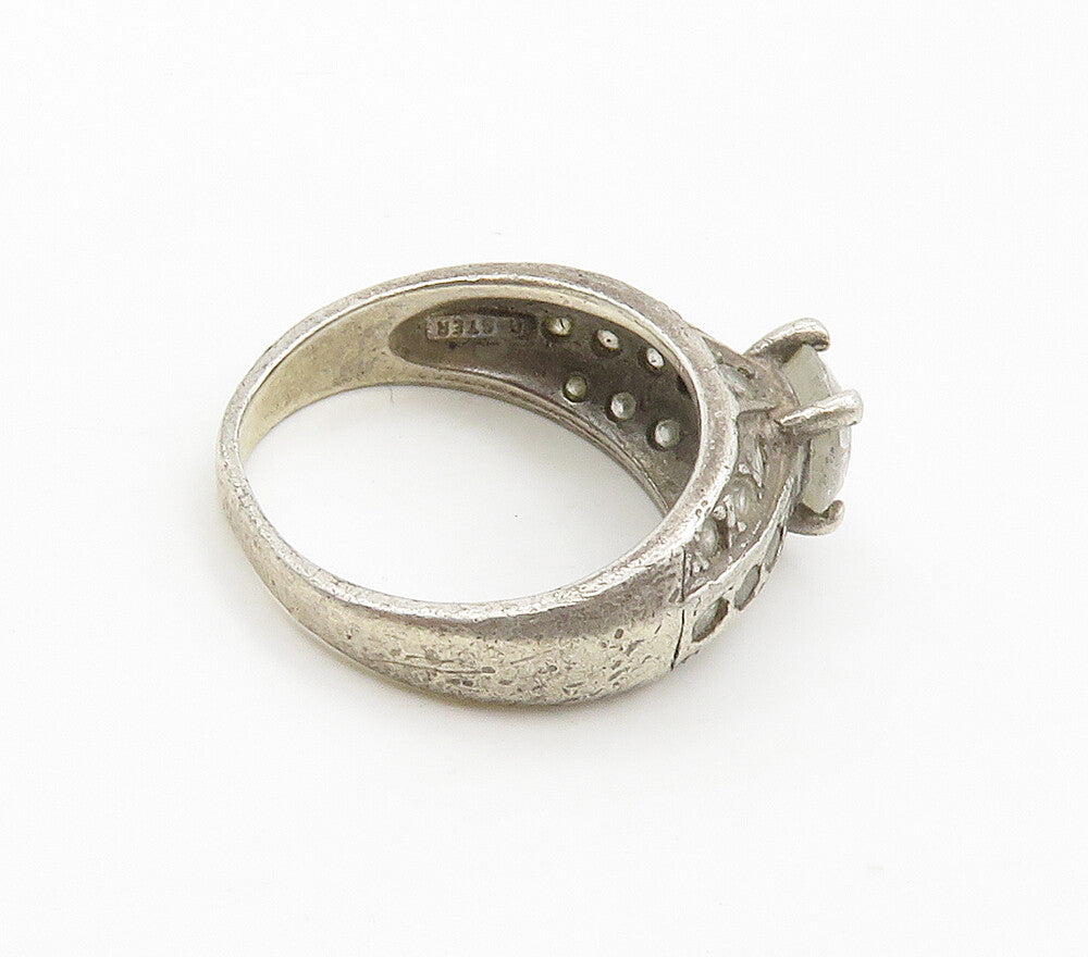 925 Sterling Silver  Vintage Prong Set White Topaz Band Ring Sz 6.5  RG15985