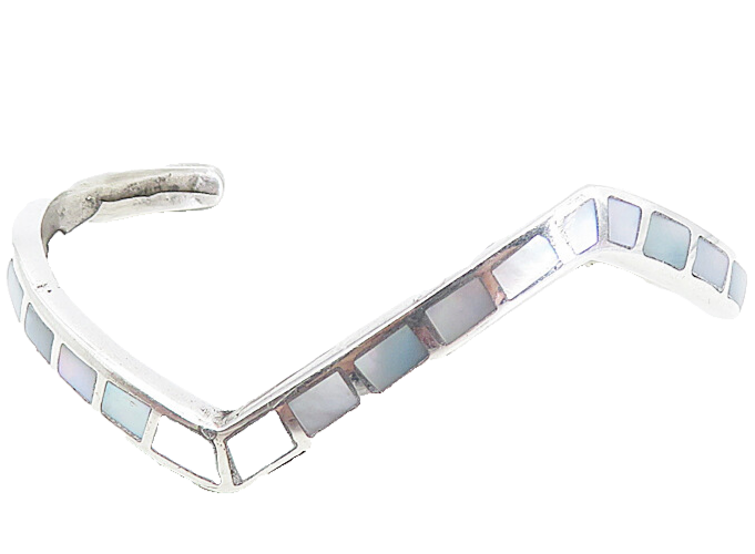SOUTHWESTERN ZUNI 925 Silver Vintage Mother Of Pearl Cuff Bracelet BT3898