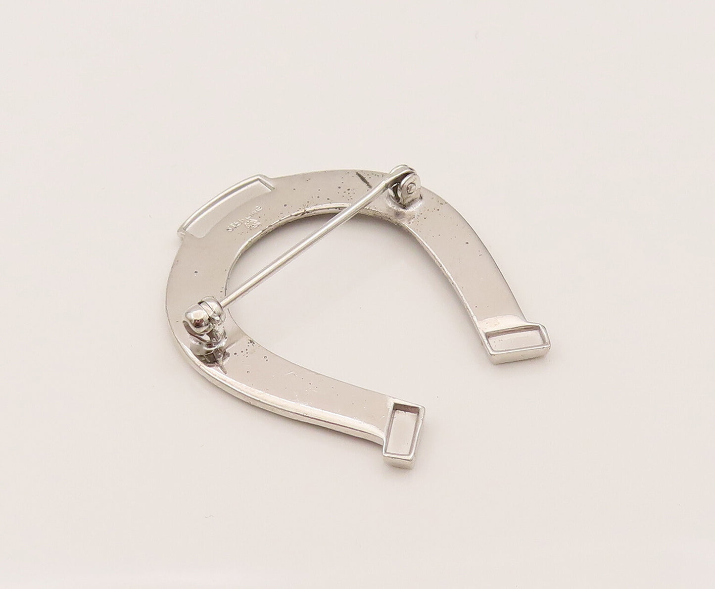 925 Silver  Vintage Polished Accent Good Luck Horseshoe Brooch Pin  BP10201