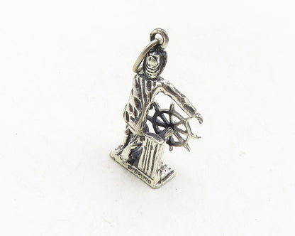 BEAU 925 Sterling Silver  Vintage Petite Man & Ship Wheel Pendant  PT7784