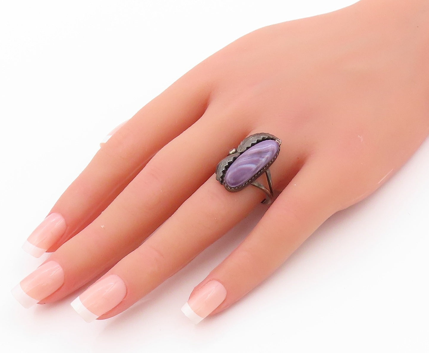 925 Sterling Silver Vintage Ring NAVAJO Wampum Shell & Leaves  SZ 5  RG32324