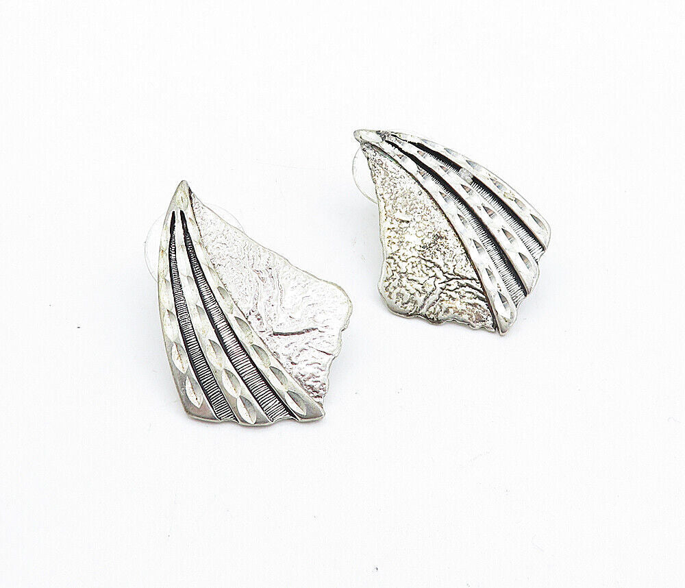925 Sterling Silver  Vintage Shiny Etched Modernist Drop Earrings  EG2405