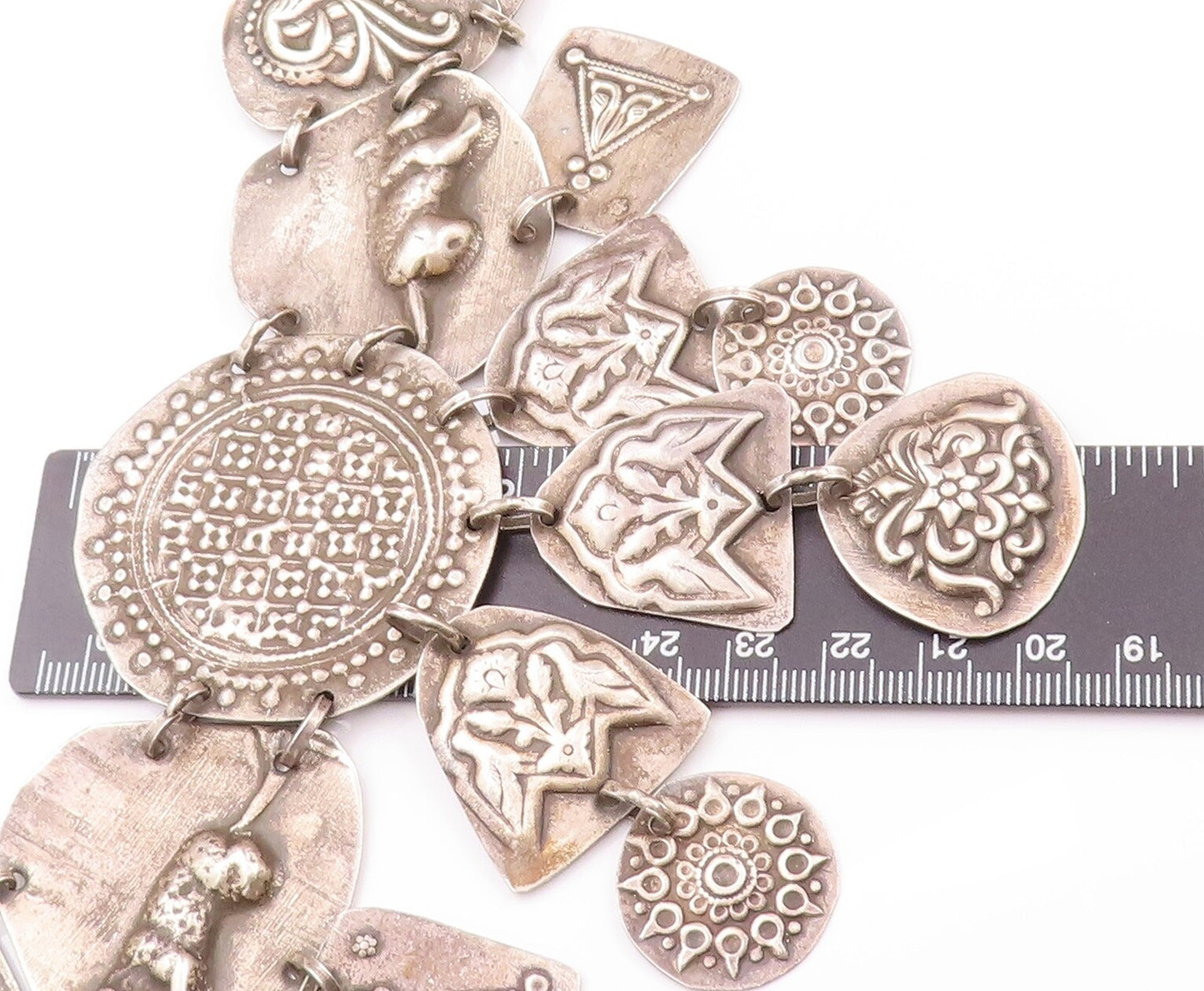 Solid Silver Vintage Necklace Swirly Floral & Animal Carved Linked NE4278