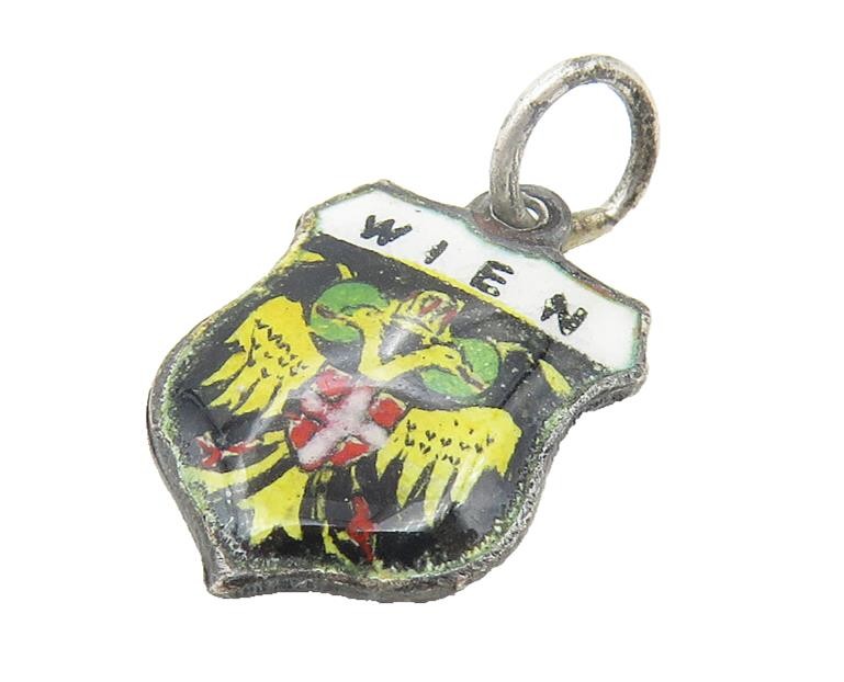 925 Sterling Silver  Vintage Enamel Wien Vienna Flag Shield Pendant  PT8924