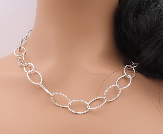 925 Sterling Silver Vintage Necklace ESPO SIG Cutout Carved Linked Rings  NE4321
