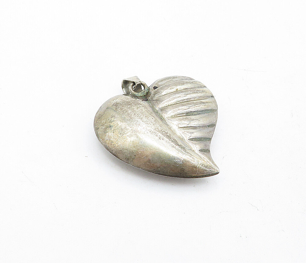 MEXICO 925 Silver  Vintage Dark Tone Hollow Fluted Love Heart Pendant  PT3177