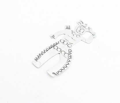 925 Sterling Silver  Vintage Etched Detail Male Figure Drop Pendant  PT5235
