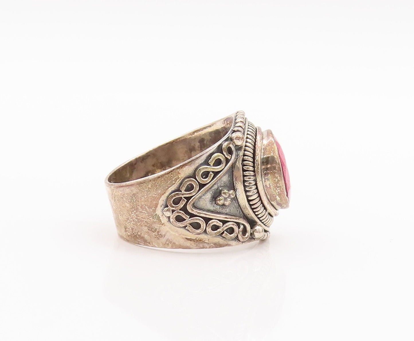 925 Sterling Silver Vintage Ring Swirly Beaded Carved Red Gemstone Sz 7  RG29604