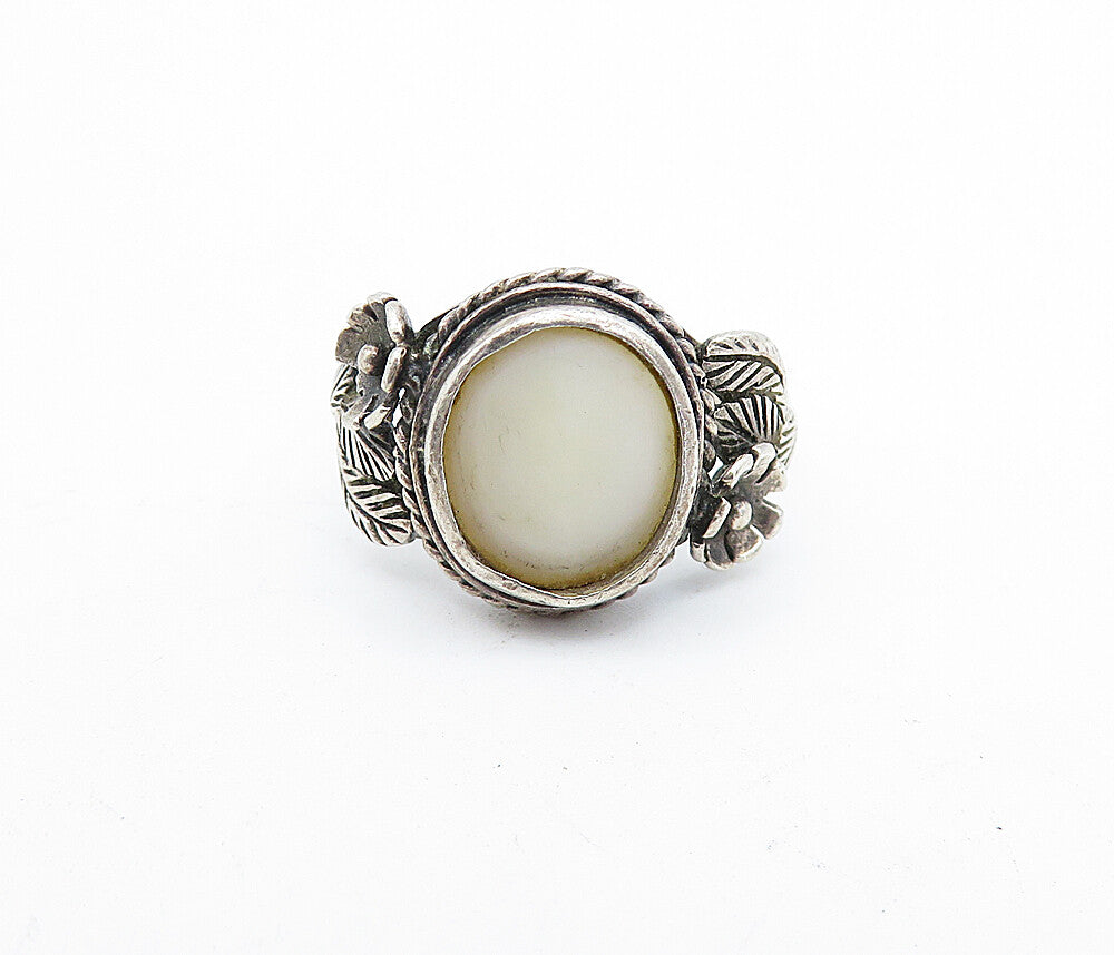 SOUTHWESTERN 925 Silver Vintage Mother Of Pearl Cocktail Ring Sz 7 RG4151