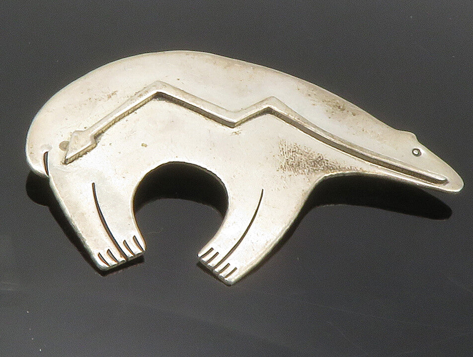 NAVAJO 925 Sterling Silver Vintage Raised Arrow Bear Shiny Brooch Pin BP4733