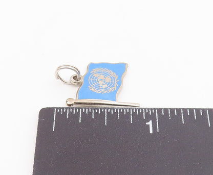 925 Sterling Silver  Vintage Enamel Laurel Wreath & Globe Pendant  PT19735