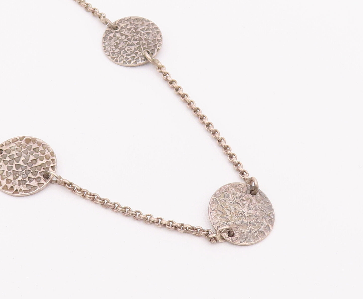 925 Sterling Silver Vintage Necklace Minimalist Circular Dented Chained   NE4250