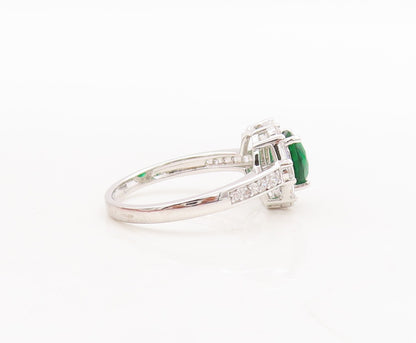 925 Sterling Silver Vintage Ring Round Cut Green Halo White Topaz  Sz 7  RG29785