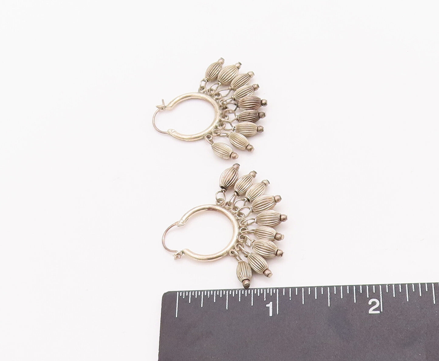 925 Sterling Silver Vintage Earrings Hoops Dangling Grooved Oval Beads  EG12995