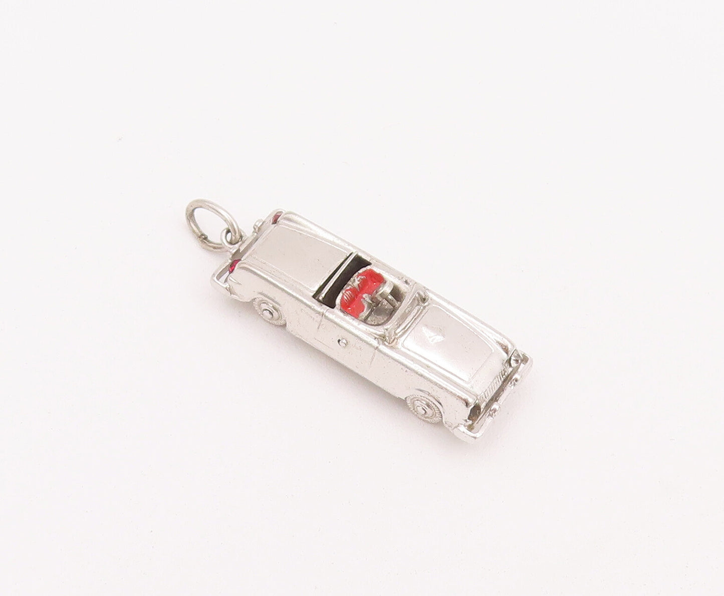 925 Sterling Silver Vintage Pendant Carved Car  Movable Wheels (OPENS)  PT22823
