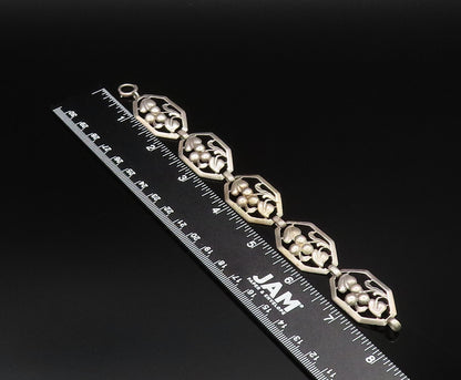 BAUR 925 Silver  Vintage Grapes & Leaf Motif Cutout Link Bracelet  BT9635