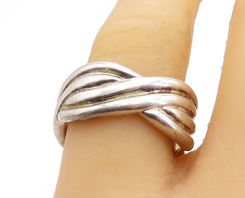 925 Sterling Silver  Vintage Ribbed Twist Design Band Ring Sz 8.5  RG5554