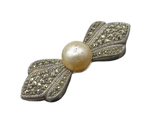 JUDITH JACK 925 Silver  Vintage Pearl & Marcasite Bow Tie Brooch Pin  BP7233