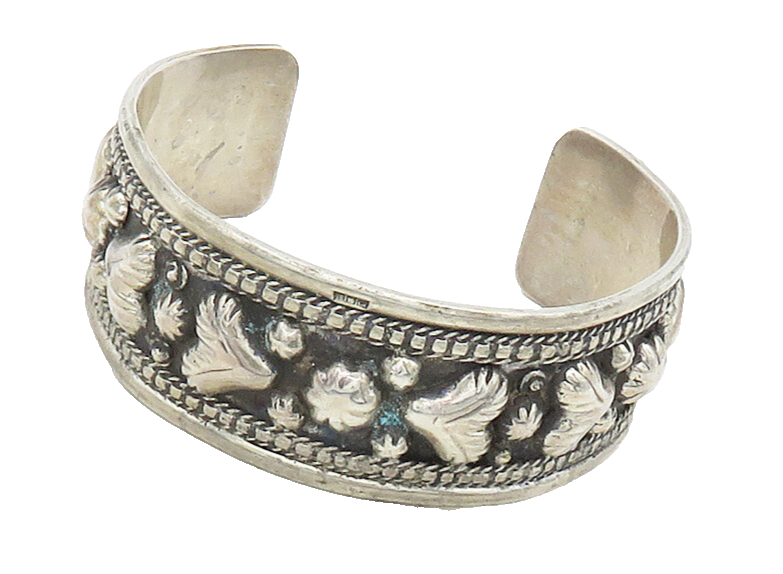 EGYPT 925 Sterling Silver  Vintage Raised Love Hearts Cuff Bracelet  BT6290