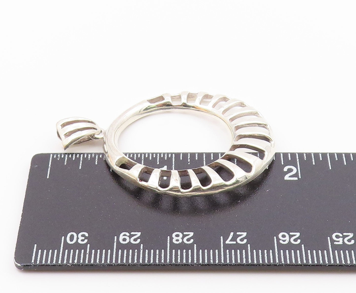 925 Sterling Silver  Vintage Shiny Cutout Open Circle Drop Pendant  PT19723