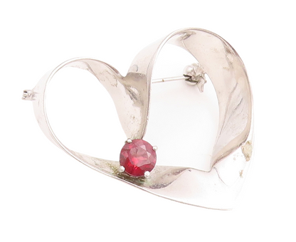 925 Sterling Silver Vintage Brooch Pin Designer Cutout Garnet Heart  BP11425