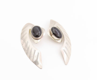 925 Sterling Silver Vintage Earrings NAVAJO Oval Cabochon Onyx Feathered EG13679