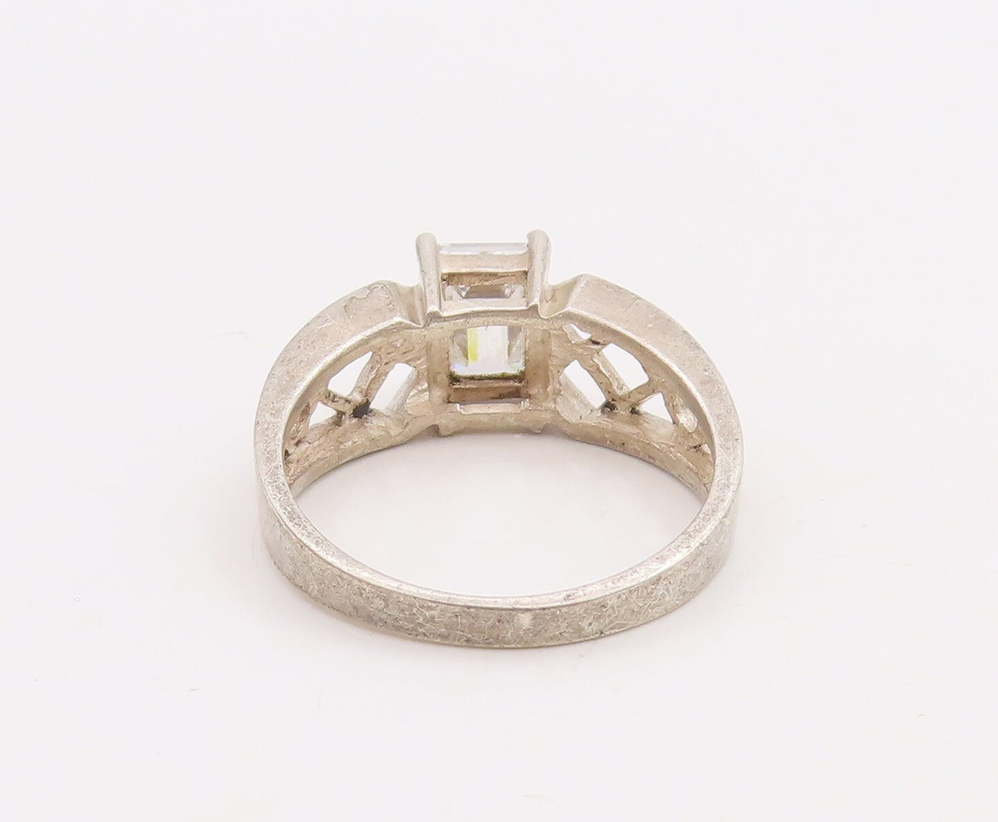 925 Sterling Silver Vintage Ring Net Cutout Neck Square CZ  Sz 9 RG28887