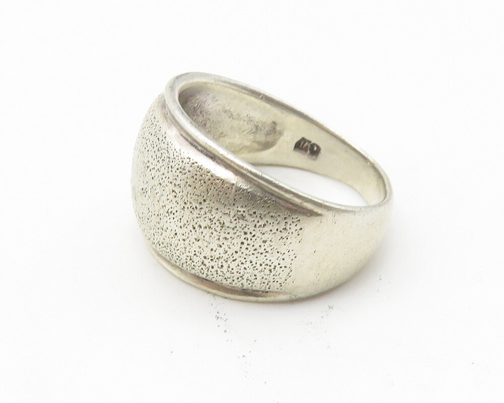 925 Sterling Silver  Vintage Textured Detail Tapered Band Ring Sz 6.5  RG10278