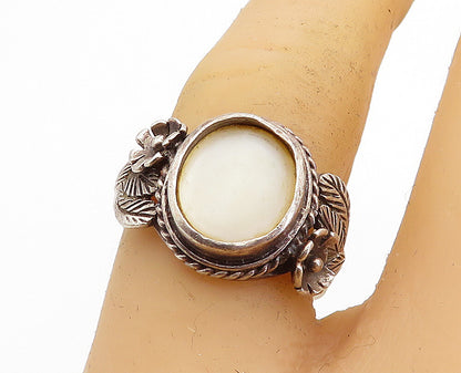 SOUTHWESTERN 925 Silver Vintage Mother Of Pearl Cocktail Ring Sz 7 RG4151