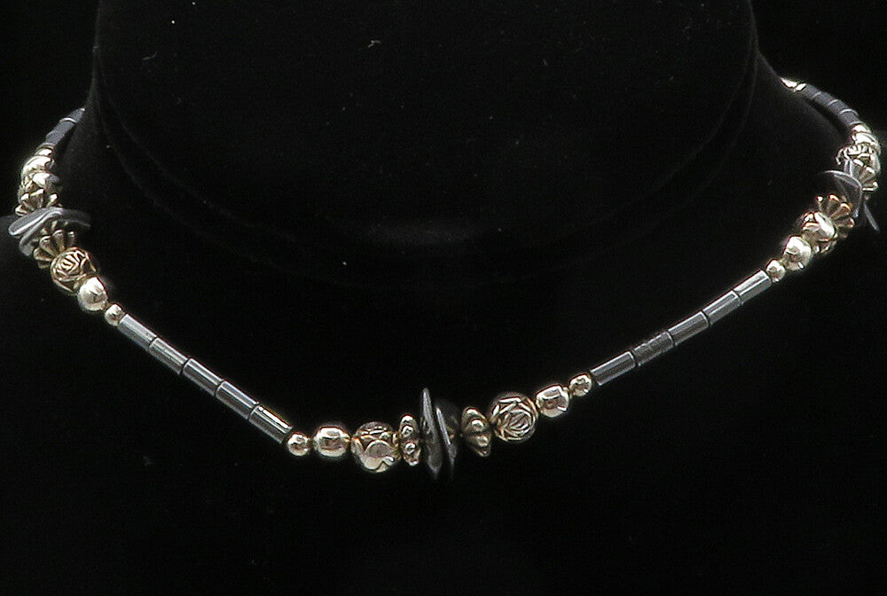 925 Sterling Silver  Vintage Hematite Beaded Pattern Chain Necklace  NE2269