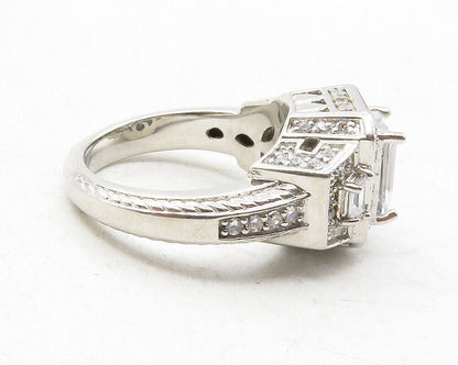 925 Sterling Silver  Shiny Cubic Zirconia Graduated Band Ring Sz 8  RG12309