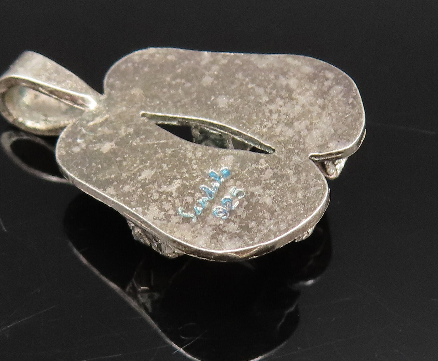 925 Sterling Silver  Vintage Pair Of Toe Loop Sandals Drop Pendant  PT21583