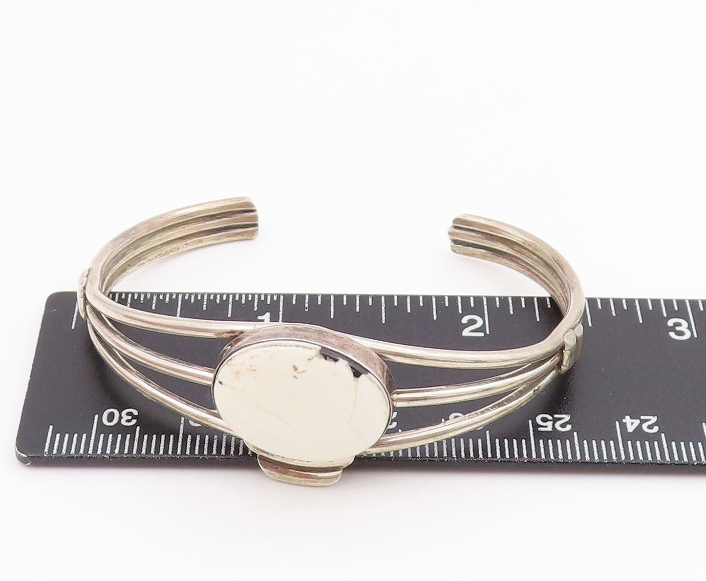 925 Sterling Silver Vintage Bracelet NAVAJO Oval White Turquoise Cuff  BT11650