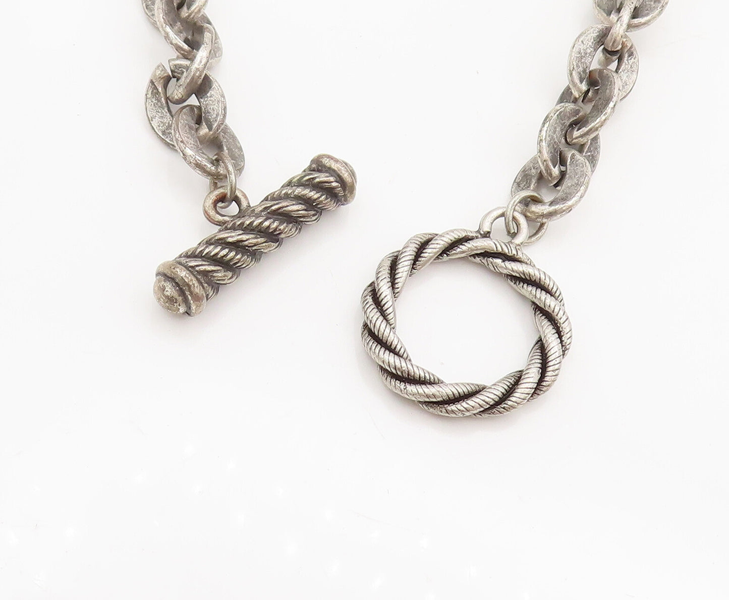 925 Sterling Silver  Vintage Horse Shoe Link Chain Toggle Lock Necklace NE4060