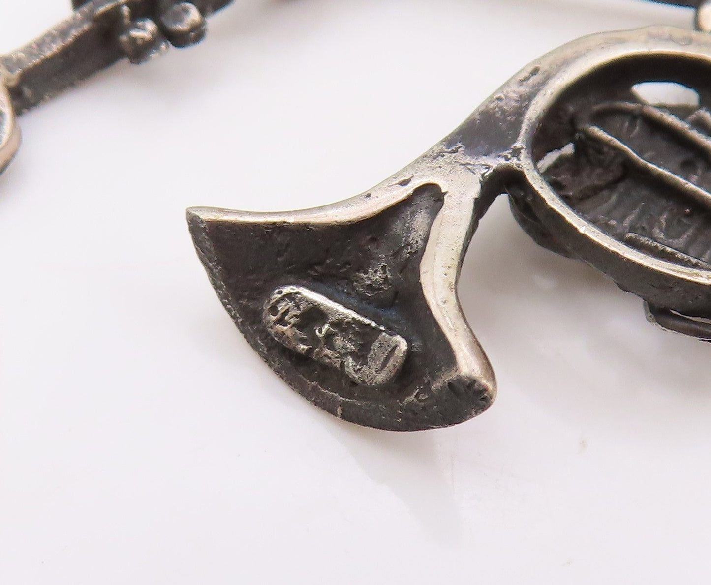 925 Sterling Silver Vintage Brooch Musical Notes & Instrument Charm Pin  BP12058