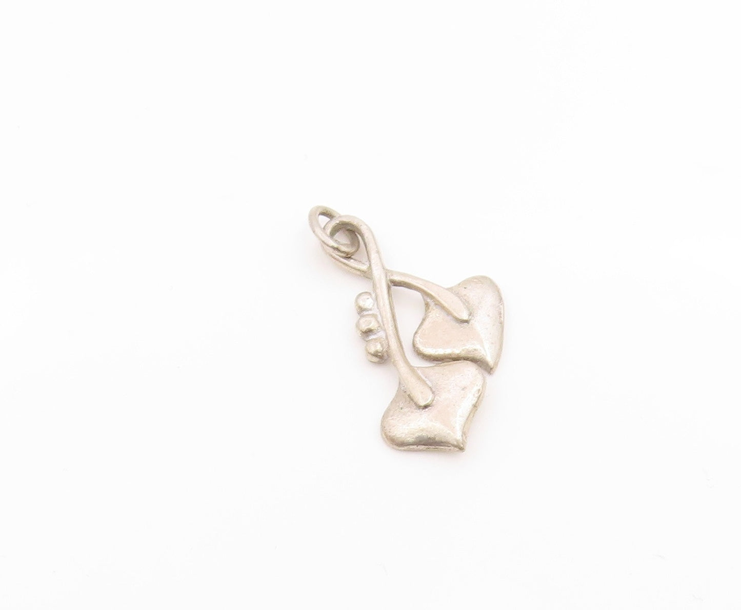 925 Sterling Silver  Vintage Shiny Floral Leaf Motif Drop Pendant  PT16576