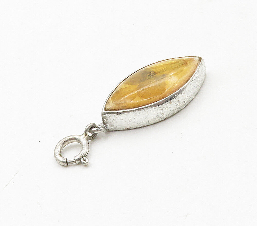 925 Sterling Silver  Vintage Petite Floral Art Pointed Oval Pendant  PT12393