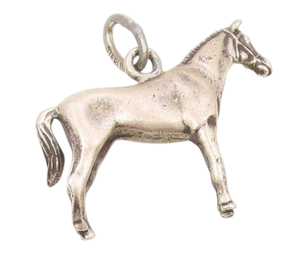 925 Sterling Silver  Vintage Standing Horse Animal Motif Pendant  PT17139