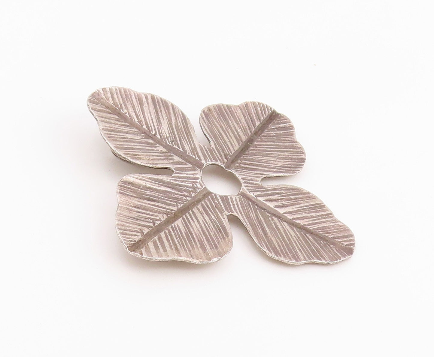 925 Sterling Silver Vintage Pendant Classic Etched Spring Blossom Petal  PT26014
