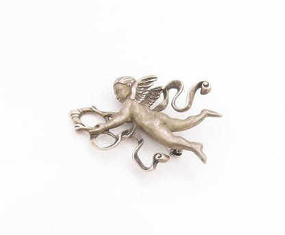 925 Sterling Silver Vintage Brooch Winged Cherub With Swirling Ribbons   BP11984