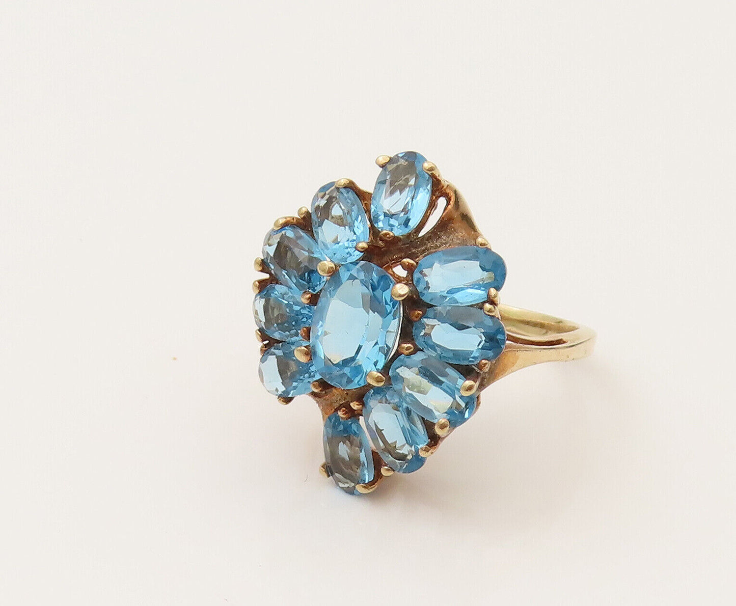 10K GOLD  Vintage Oval Shaped London Blue Topaz Royal Ring Sz 4.25  GR628