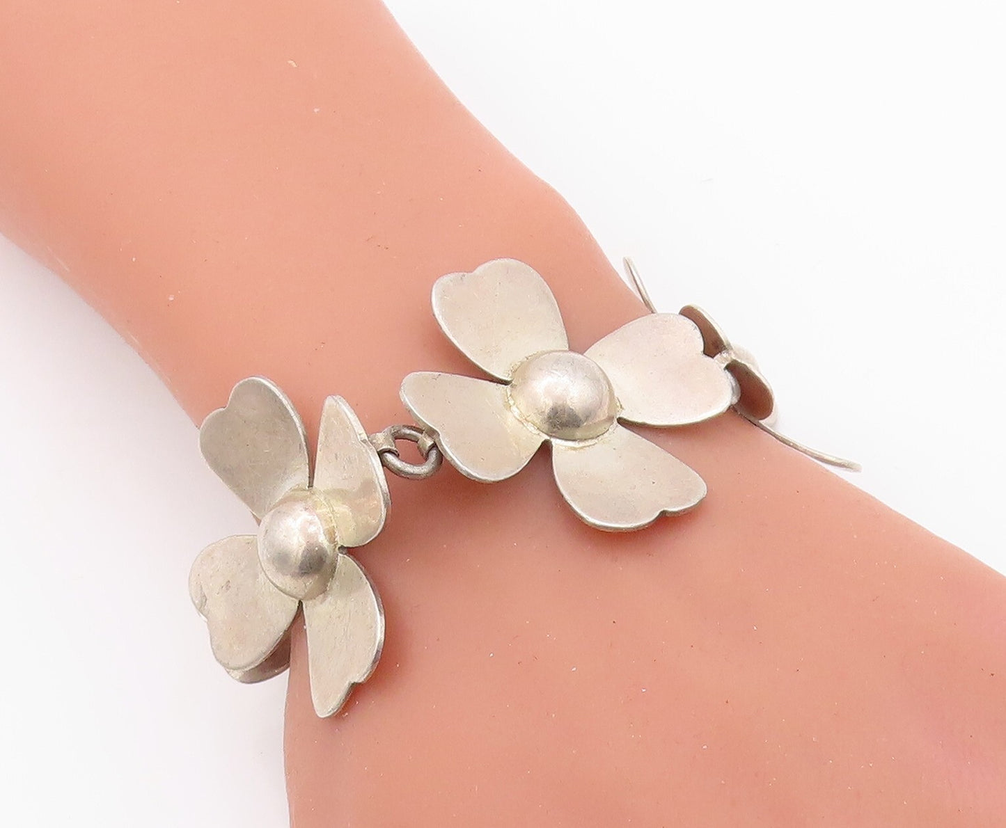 925 Sterling Silver Vintage Bracelet Solid Cutout Flowers Toggle Lock  BT10793