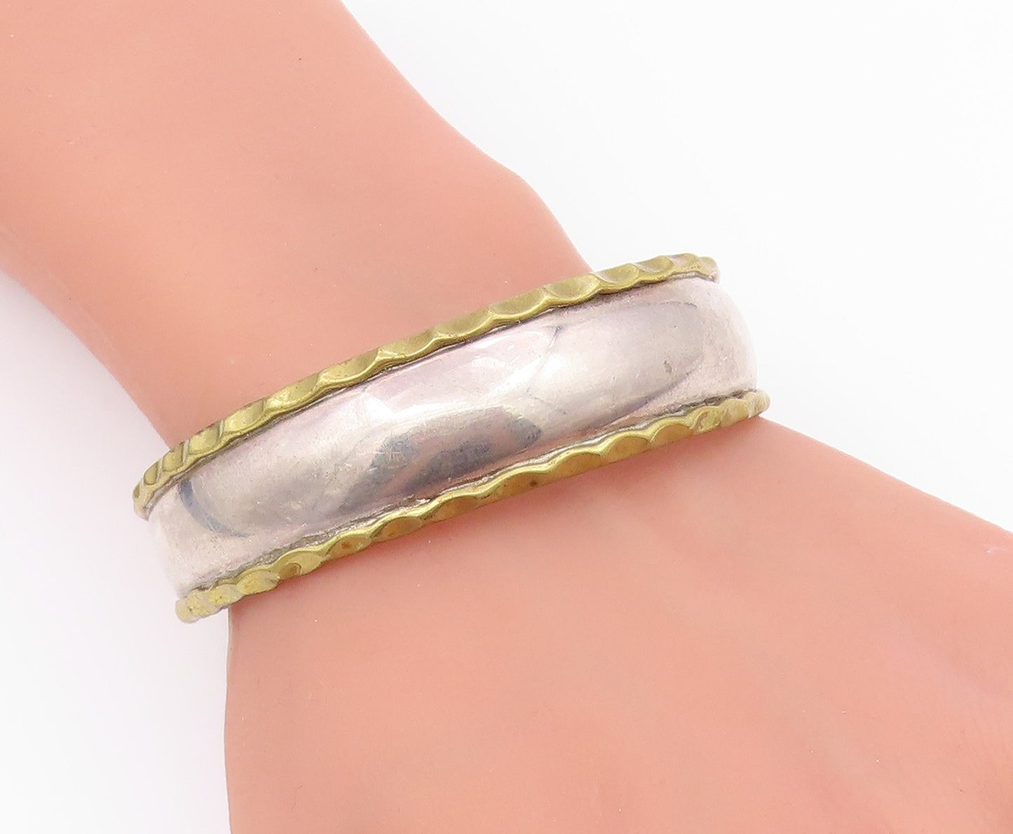 CII MEXICO 925 Silver  Vintage 2 Tone Wavy Trim Tapered Cuff Bracelet  BT9212