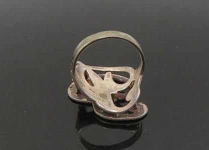 925 Sterling Silver  Vintage Dark Tone P Initial Band Ring Sz 7  RG22786