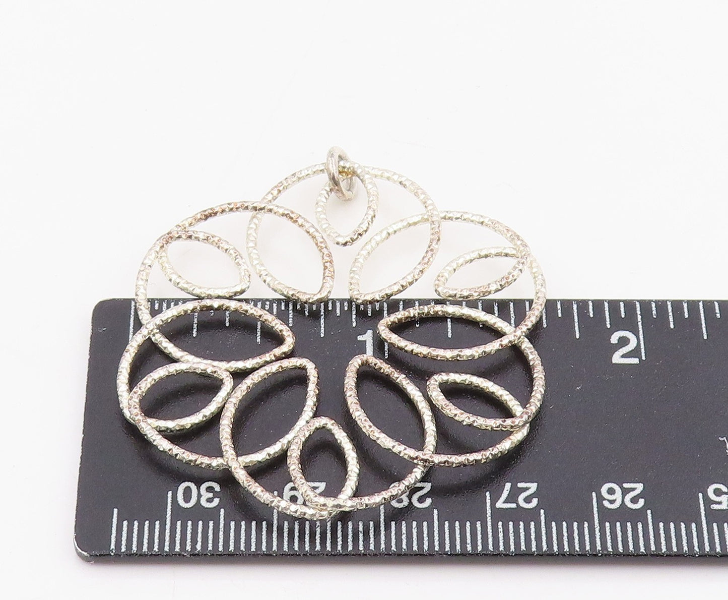 925 Sterling Silver Vintage Pendant Elegant Intertwined Open Floral Loop PT25709