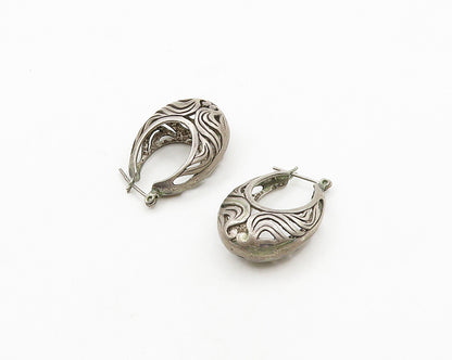 925 Sterling Silver  Vintage Dark Tone Cutout Swirl Hoop Earrings  EG9646