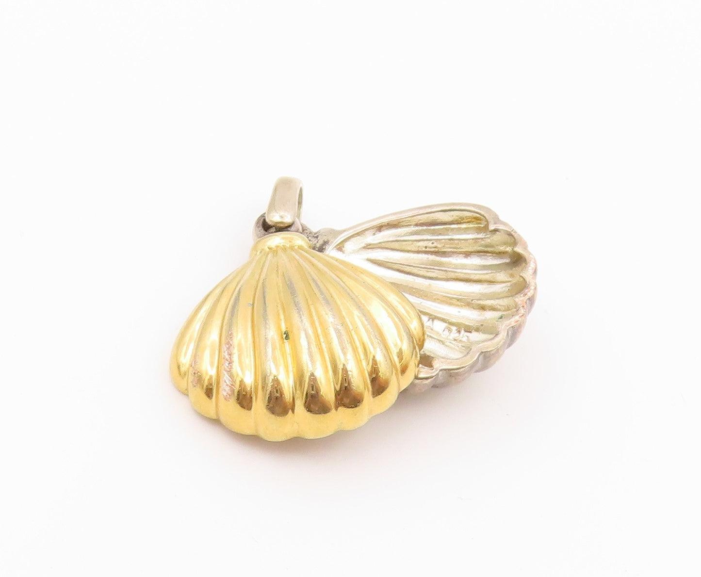 925 Sterling Silver Vintage Pendant Two Tone Scalloped Seashell Charm  PT26456