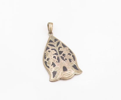 925 Sterling Silver Vintage Pendant Intricate Floral Leaf Motif Charm  PT25588